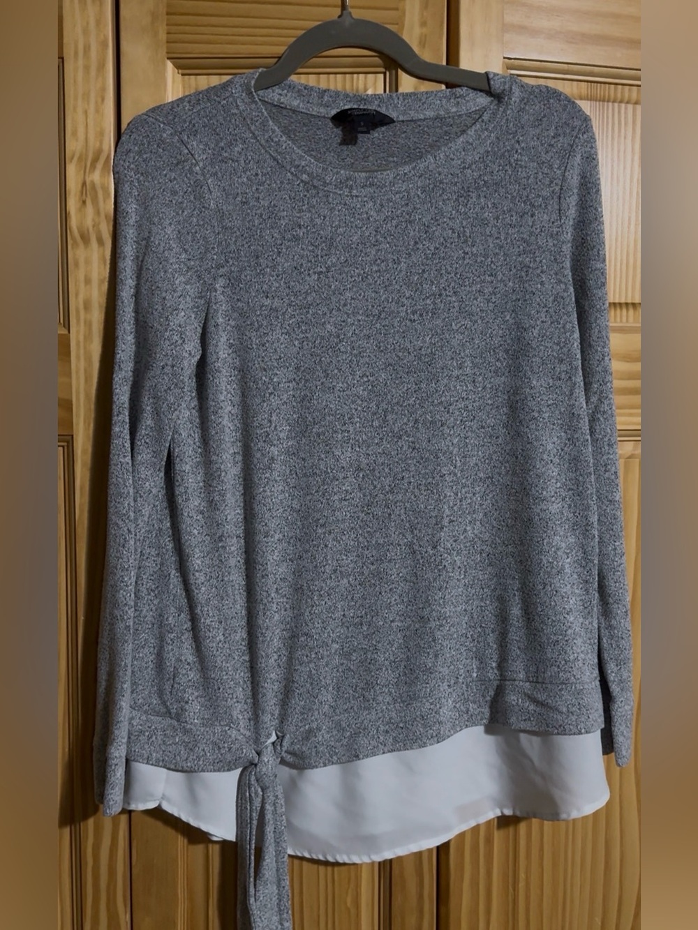 Simply Vera Verawang Women's Gray Layered Tie-Hem Sweater Top